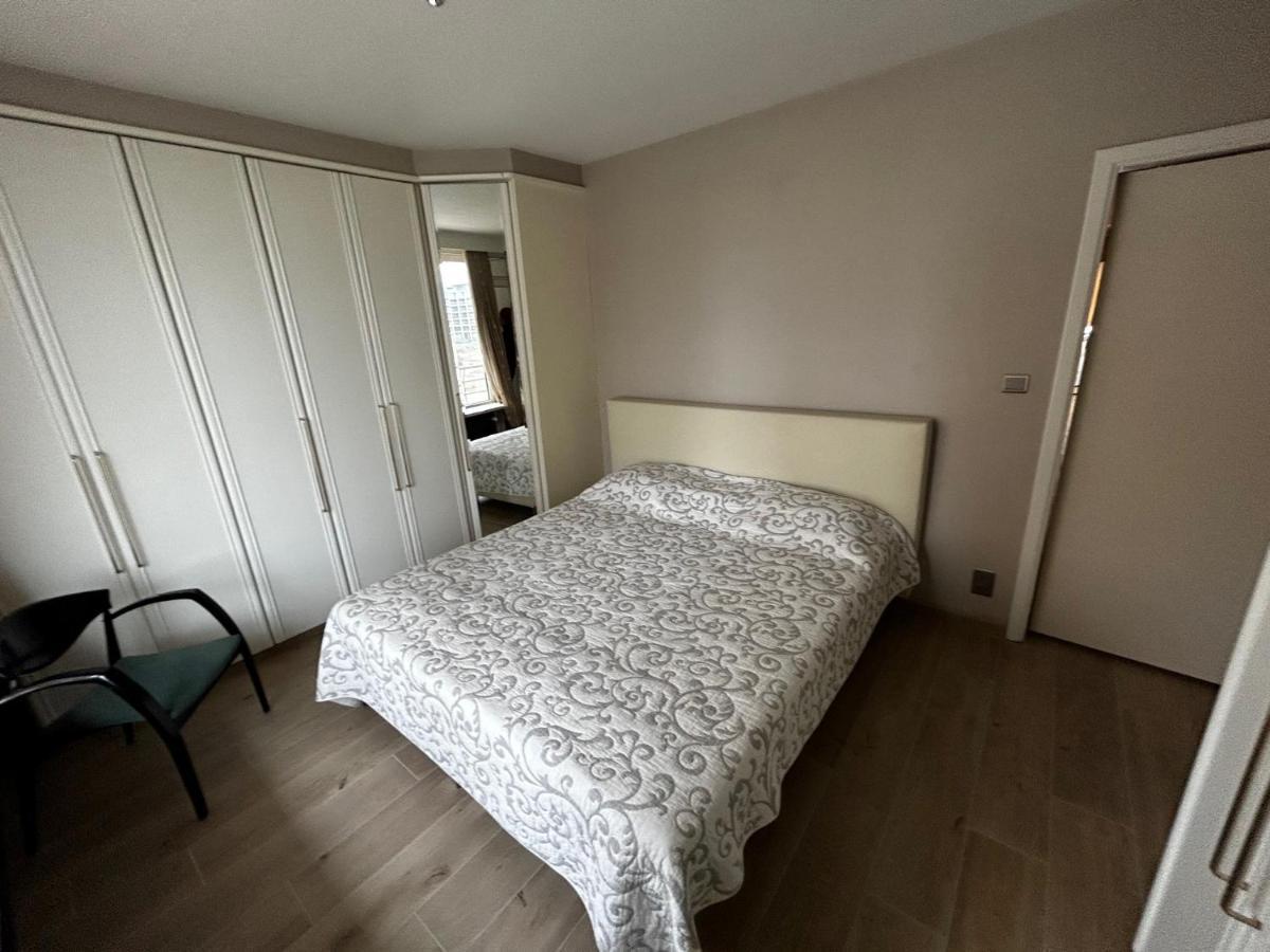 Very Spacious Family Apartment With Seaview T16 Остенде Екстер'єр фото